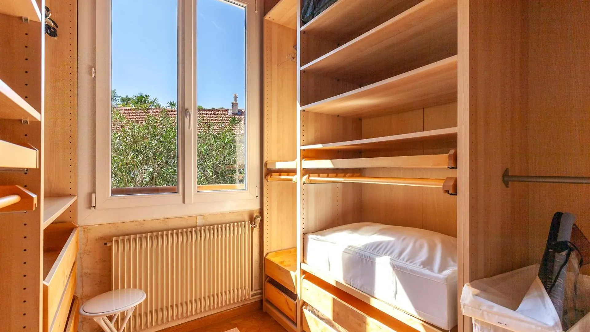 Villa Granier Marseille 0*,